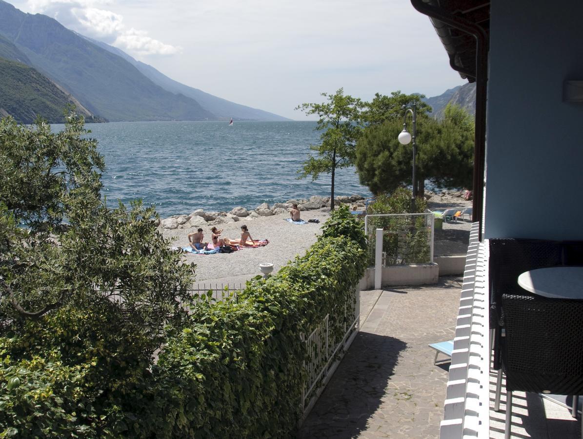 Casa Toblini Al Lago On The Beach Torbole Sul Garda Exterior foto